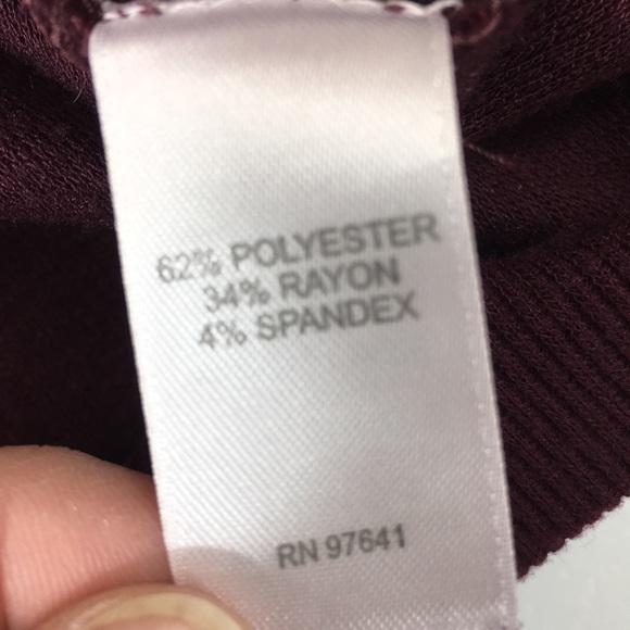 J. Jill Maroon Waffle Knit Tunic Top Womens Medium Petite V Neck Long Sleeve - Picture 6 of 11